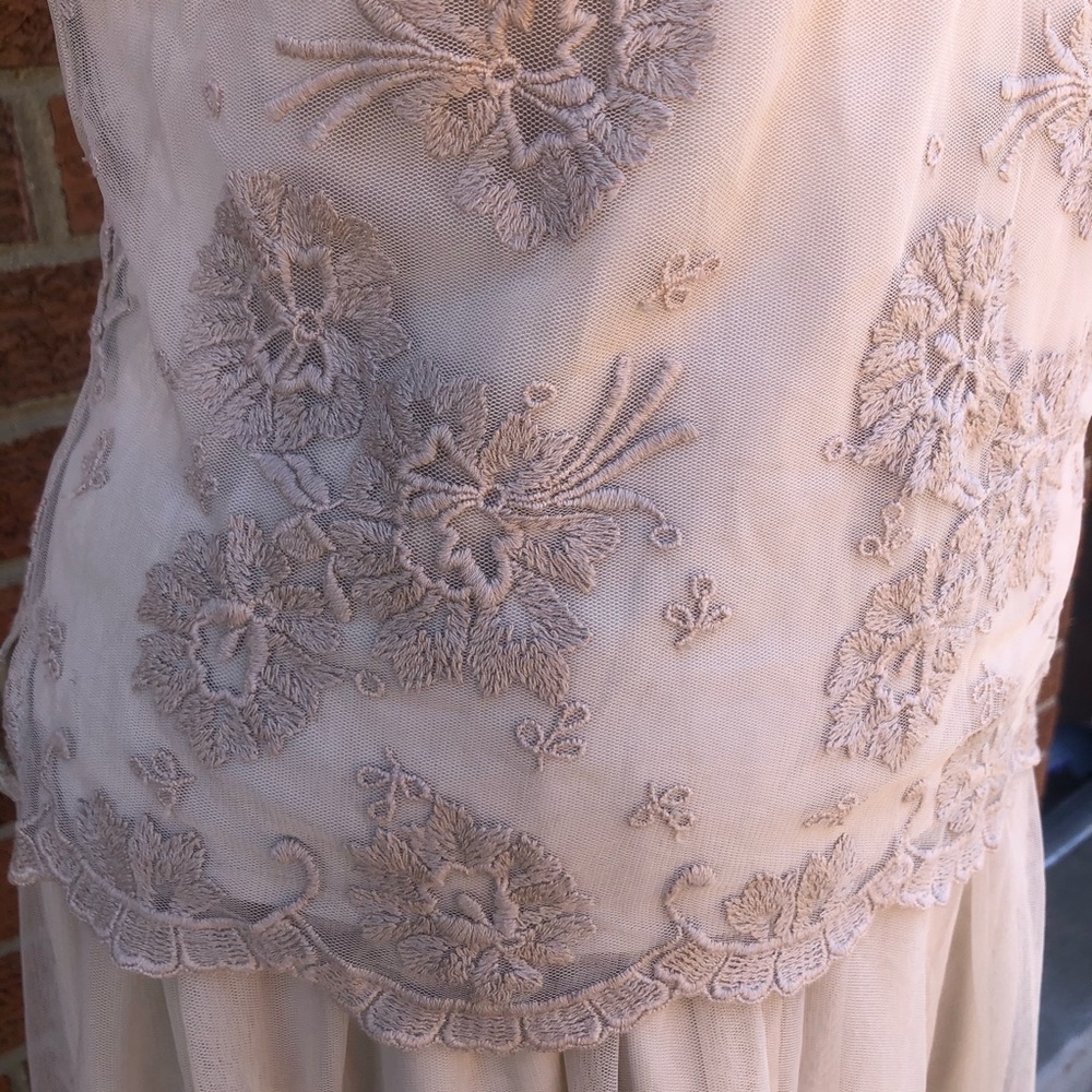 Talbots Cream and Beige Embroidered Skirt Set - Picture 10 of 11